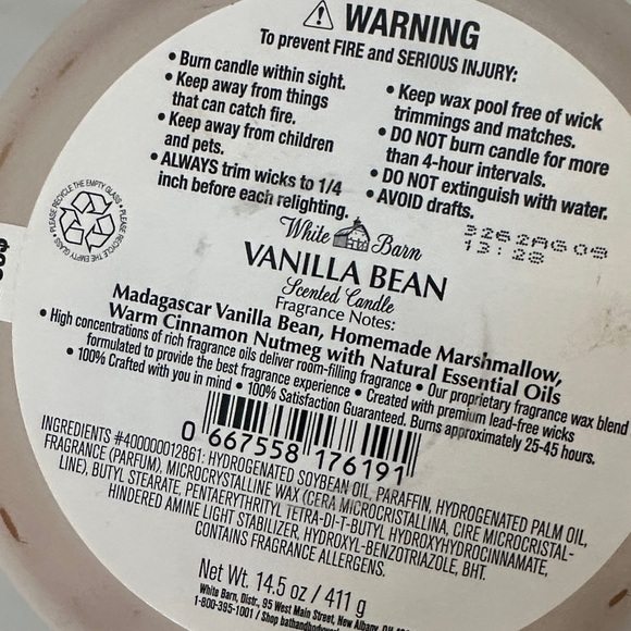 White Barn Vanilla Bean Candle with Gold Lid - Picture 4 of 4